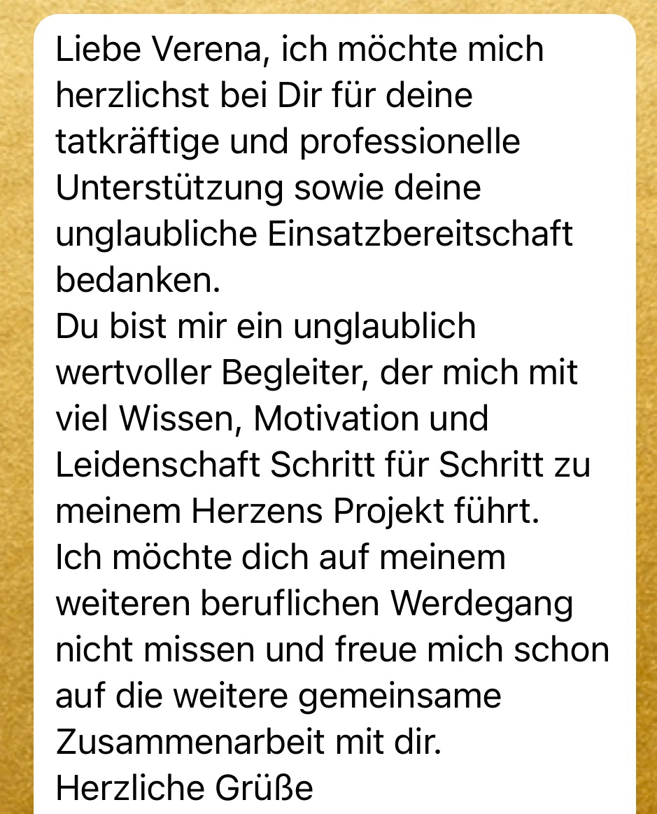 Mein Name ist Verena Ratz und ich bin deine Marketing-Allrounderin aus Tirol. Du bekommst bei mir dein Full-Service-Sorglos Paket, oder einzelne spezifische Dienstleistungen aus der Online-Marketing-Welt. Dabei unterstütze ich dich: strategisches Content-Marketing, Website mit WordPress erstellen, Grafikdesign, Social-Media-Marketing, Pinterest Marketing, SEO-Texte für Website verfassen, Blogbeiträge schreiben lassen, Copywriting, Marketing-Coaching und Betreuung. Ich bin an deiner Seite und begleite dich im Online-Business-Aufbau. Machen wir dein (Offline-) Unternehmen online sichtbar und steigern deine Umsätze.