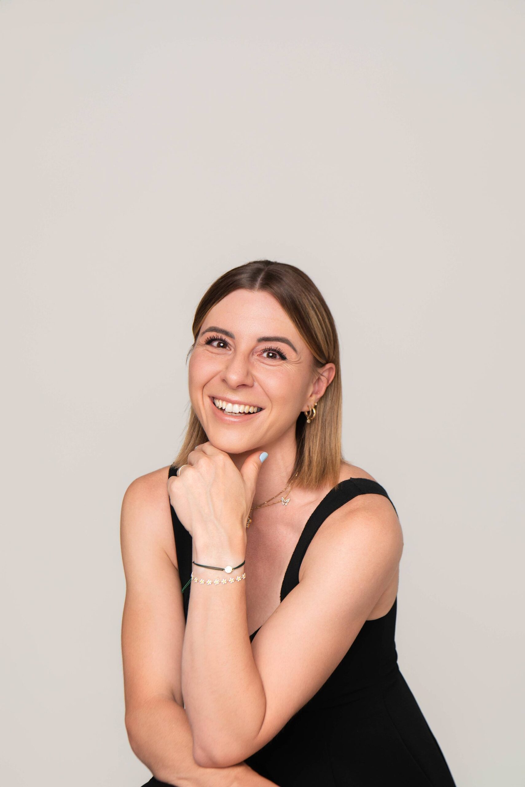 Du willst gefunden werden – online und regional? In der Sichtbarkeitswerkstatt baust du dein Marketing mit System auf. Persönlich begleitet von Verena Ratz, Marketingstrategin aus Tirol.