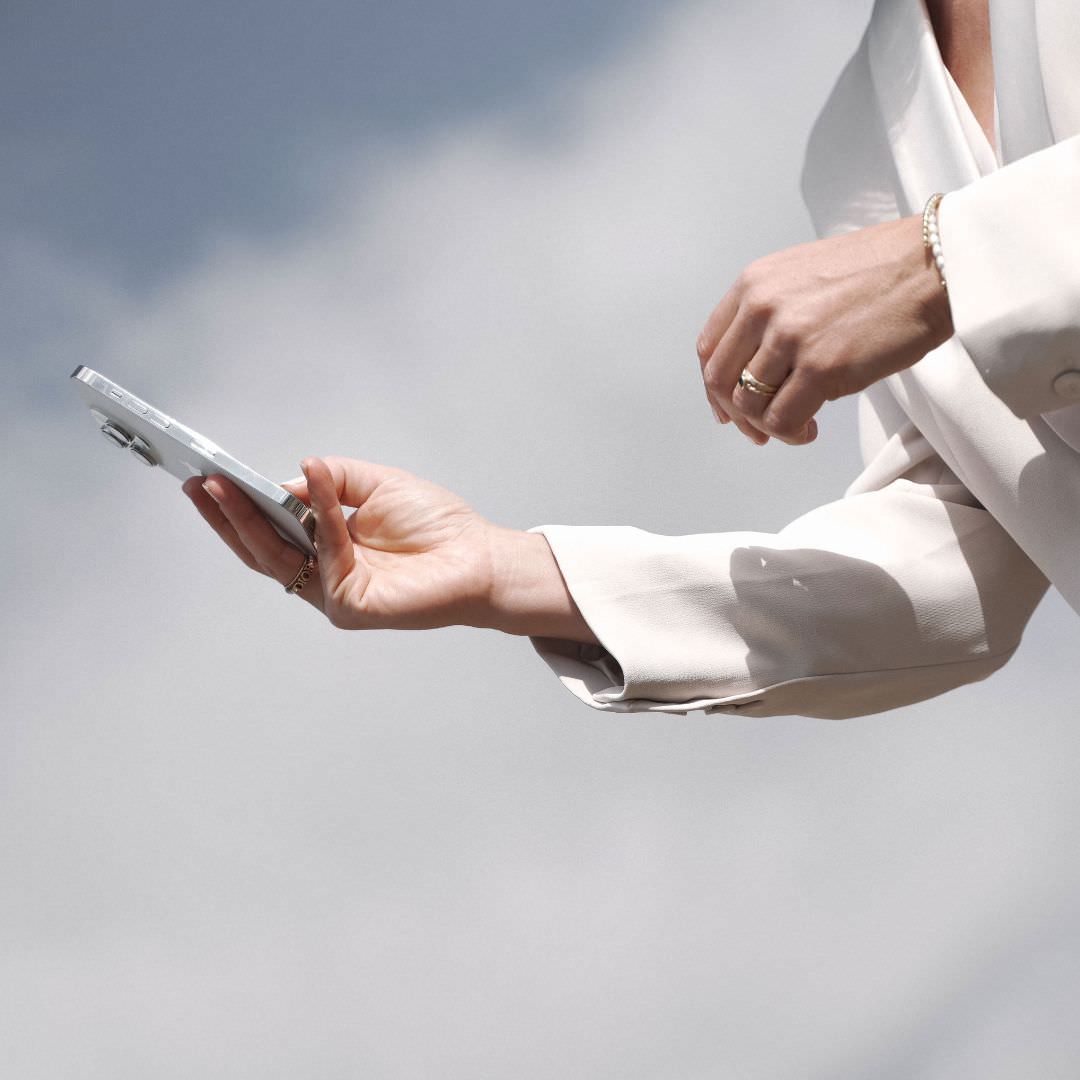 Marketing Coaching für Selbstständige, die einen roten Faden suchen. Gemeinsam entwickeln wir Strategie, Inhalte und Werbung, die zu deinem Business passen und langfristig Sichtbarkeit und Kund:innen bringen.