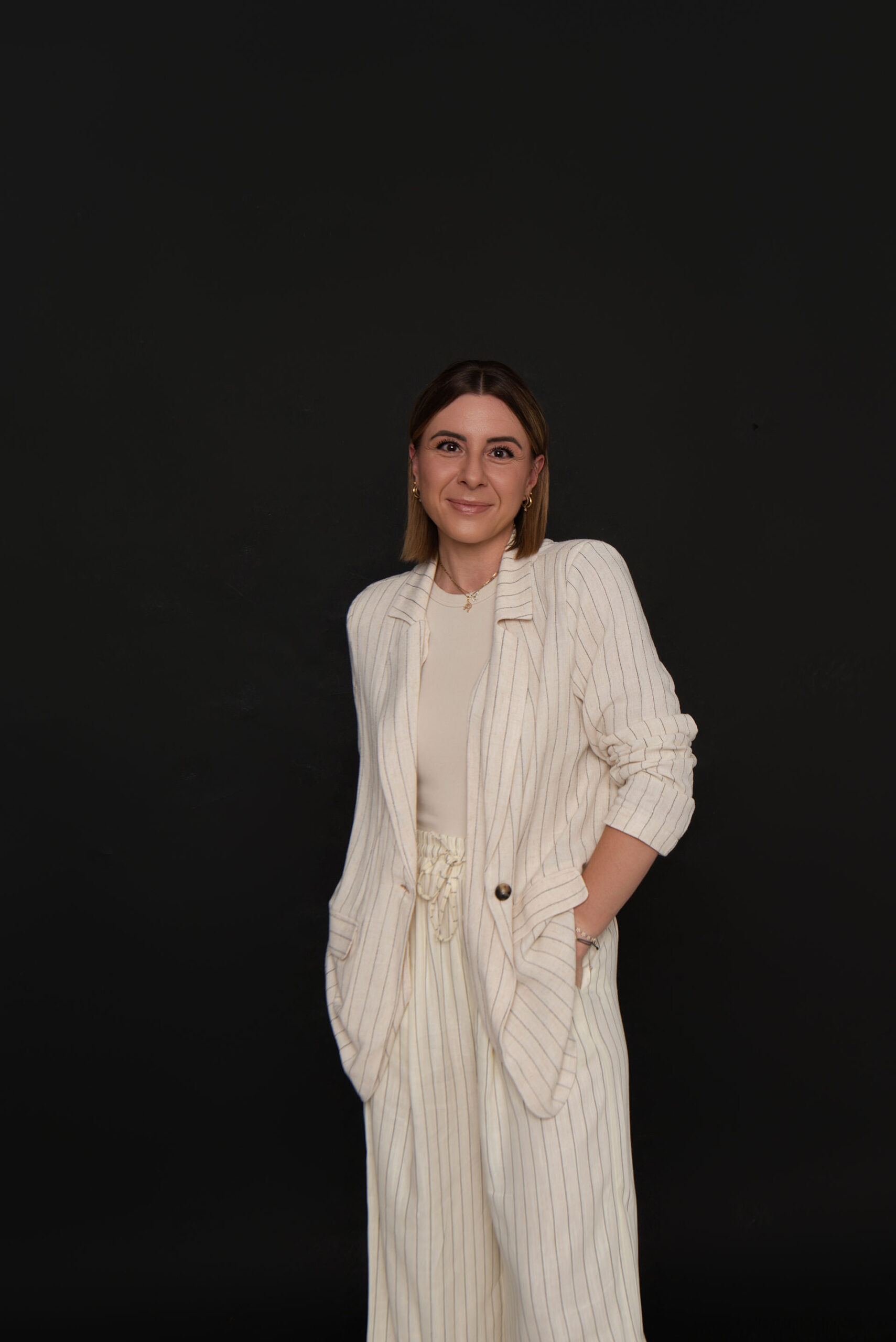 Ganzheitliche Zusammenarbeit für Marketing, Website-Erstellung und Sichtbarkeit in Tirol und im gesamten DACH-Raum. Persönliche Marketing-Begleitung, Content, Grafikdesign, SEO, Newsletter, Social Media und strategische Umsetzung aus einer Hand – strukturiert, verständlich und praxisnah.