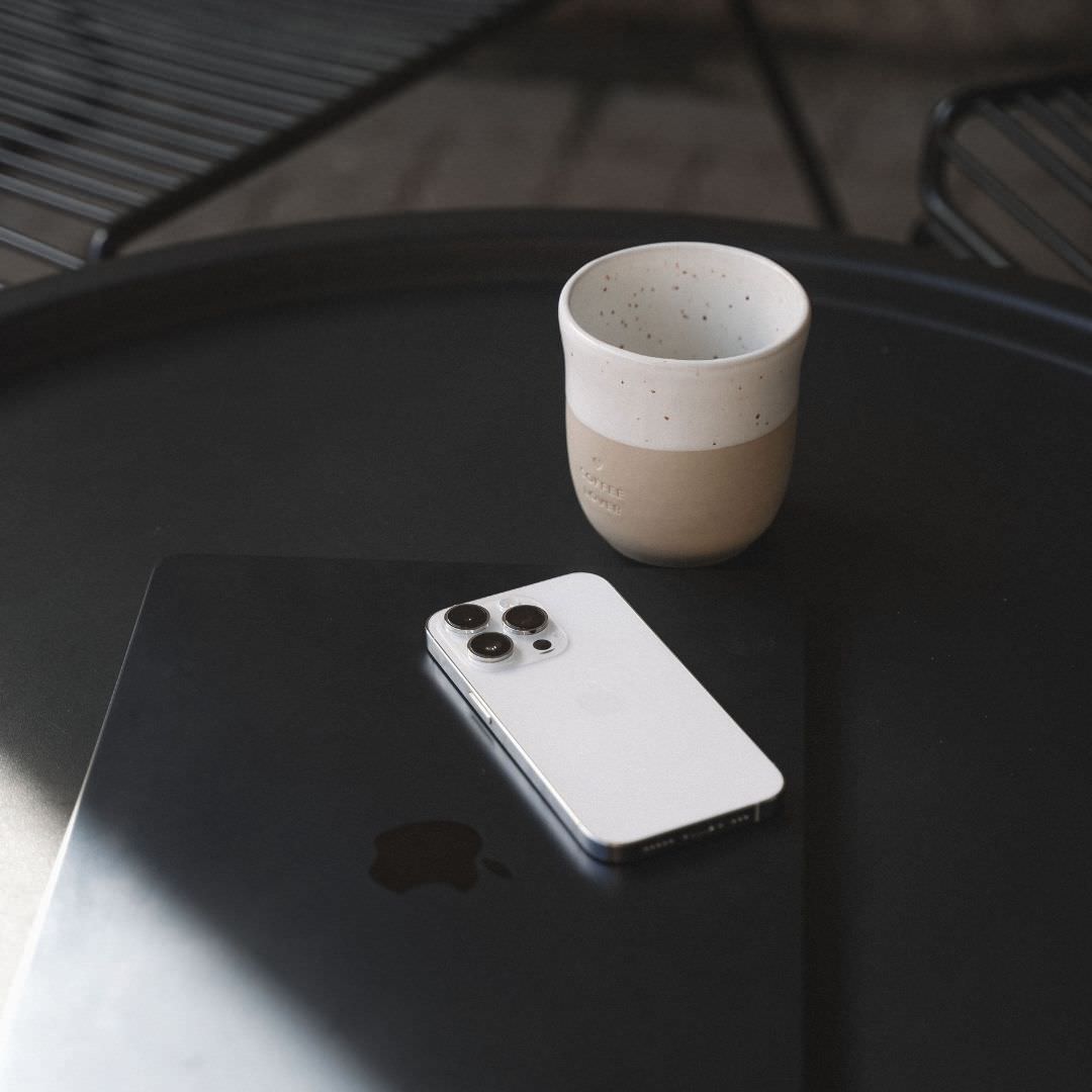 Als Website Agentur und Werbeagentur in Telfs entwickle ich Websites, die verkaufen. Klar strukturiert, suchmaschinenoptimiert und unabhängig von Social Media – für Unternehmen, Hotels und Selbstständige.